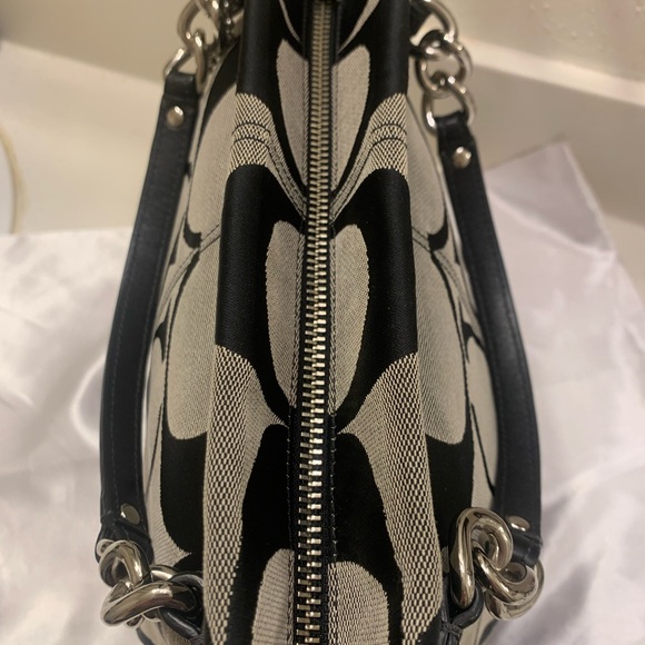 Coach Signature Brooke Shoulder Handbag Purse  14473M Black Ivory - Picture 5 of 16